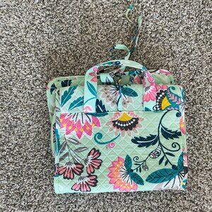 Vera Bradley Hanging travel/toiletry bag